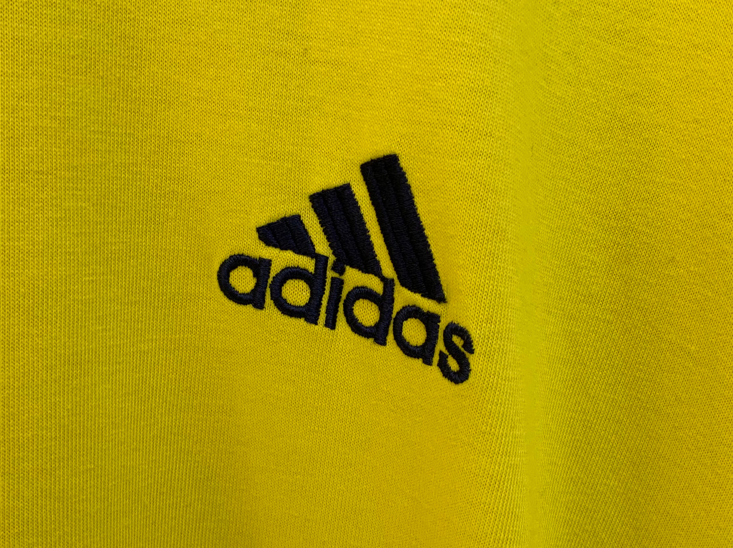 Adidas T-Shirt / bestickt / L